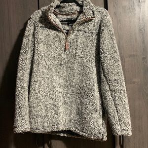 Men’s small Alpine Sherpa quarter zip like new! Super fuzzy and soft!